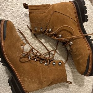 Marc Fisher Izzie Lugsole Lace-Up Boots w. Shearling